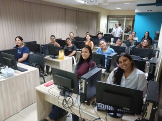 Sejam bem-vindos ao curso de Legislação Trabalhista para o setor de RH! 📚💼
Preparem-se para ampliar conhecimentos, esclarecer dúvidas e dominar práticas essenciais para uma atuação segura e estratégica. 
🌐 www.antoninotreinamento.com.br⁠
📲 WhatsApp: (92) 99129-5051