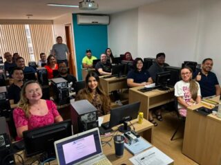 📢 COMEÇOU! 01/08 — Sabadão de treinamento 
✅️ POWER BI — Básico e Avançado
✅️ Formação em Escrita Fiscal
No sábado passado iniciamos mais uma etapa na formação de profissionais preparados para o mercado de trabalho. Desejamos muito sucesso aos nossos alunos nessa nova jornada de aprendizado e crescimento!
🚀 Que este seja o início de grandes conquistas. Sejam todos muito bem-vindos à Antonino Treinamento!
#PoweBI #CursosProfissionalizantes #QualificaçãoProfissional #MercadoDeTrabalho #Capacitação