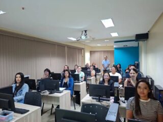 👥📚 TURMA DE DEPARTAMENTO PESSOAL INICIADA! 🚀
Hoje começamos mais uma jornada de muito aprendizado, prática e qualificação profissional! 🎓👏🏻
Desejamos aos nossos alunos uma excelente forte muito sucesso nessa nova etapa! 💼✨
🌐 www.antoninotreinamento.com.br
📲 (92) 99129-5051
#AntoninoTreinamento #DepartamentoPessoal #DP #CursoDP #rotinastrabalhistas