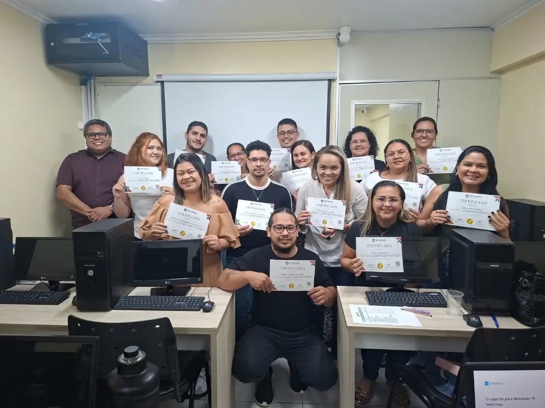 🎓🧾 TURMA DE FATURAMENTO CONCLUÍDA COM SUCESSO!
Parabéns aos alunos por mais essa conquista! 👏💙 Que os conhecimentos adquiridos fortaleçam sua trajetória e abram novas oportunidades profissionais! 🚀
📲 Novas turmas: (92) 99129-5051
🌐 www.antoninotreinamento.com.br