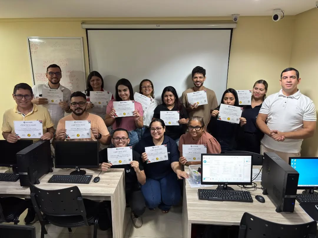 🎓✅ MAIS UMA TURMA CONCLUÍDA COM SUCESSO!
📚 Hoje é dia de celebrar a conclusão de mais uma turma do curso de FORMAÇÃO EM DEPARTAMENTO PESSOAL! 🧮💼
Parabéns a todos os alunos por essa conquista! 👏🏻🎉 Que todo o conhecimento adquirido durante as aulas se transforme em novas oportunidades, crescimento profissional e muito sucesso! 🚀
🌐 www.antoninotreinamento.com.br
📲 WhatsApp: (92) 99129-5051